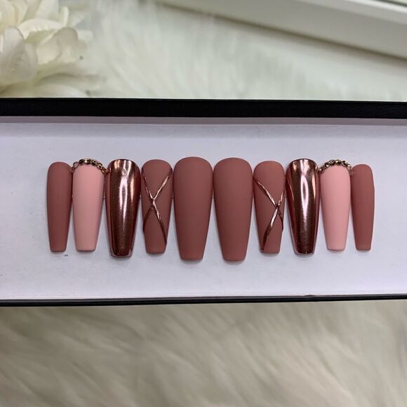 Elegant Chrome Custom Press On Nails | High Quality Nails | Handmade - Picture 2 of 10